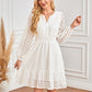 🔥👗💕Női ruha szív alakú nyakkivágással és hosszú ujjakkal, kivágott részletekkel.