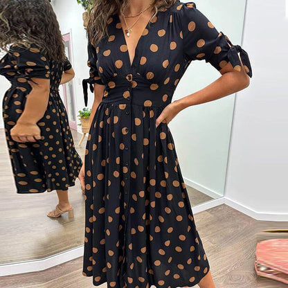 🔥👗Női nyári mély V-nyakú pöttyös elegáns ruhák